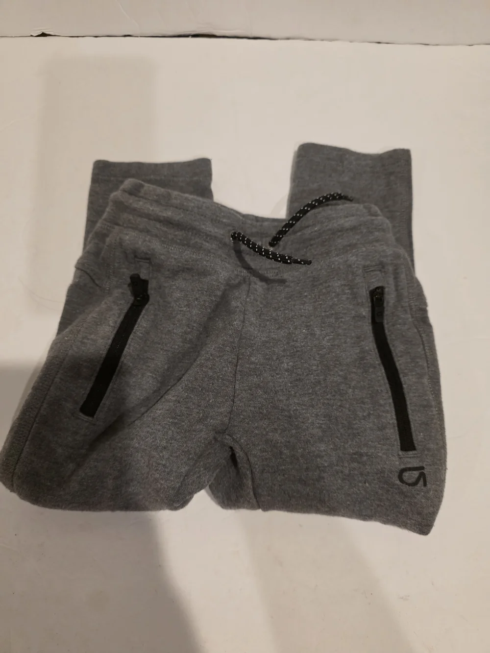 Gap FIT Kids Gray Fleece Jogger Pants with Zipper Pockets 2 YEARS